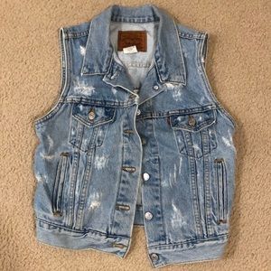 Levi’s Vintage Distressed Denim Vest Size S